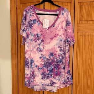 3x floral v neck tee